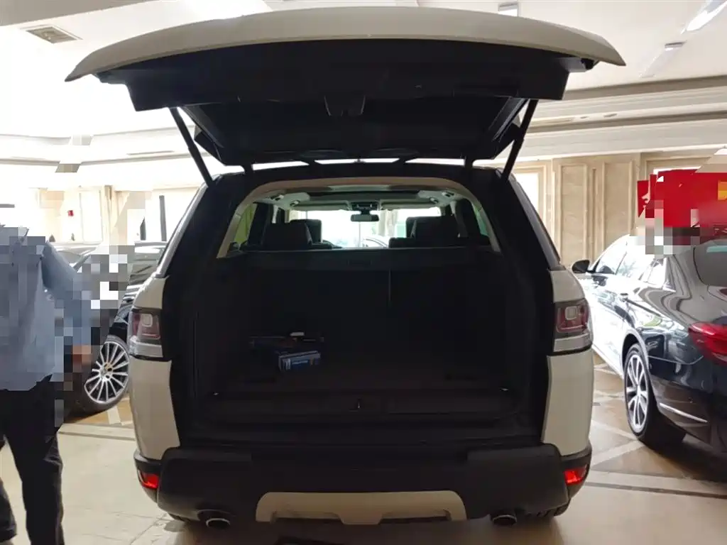 Land Rover Range Rover Sport 2015 3.0 SDV6 HSE фото 19