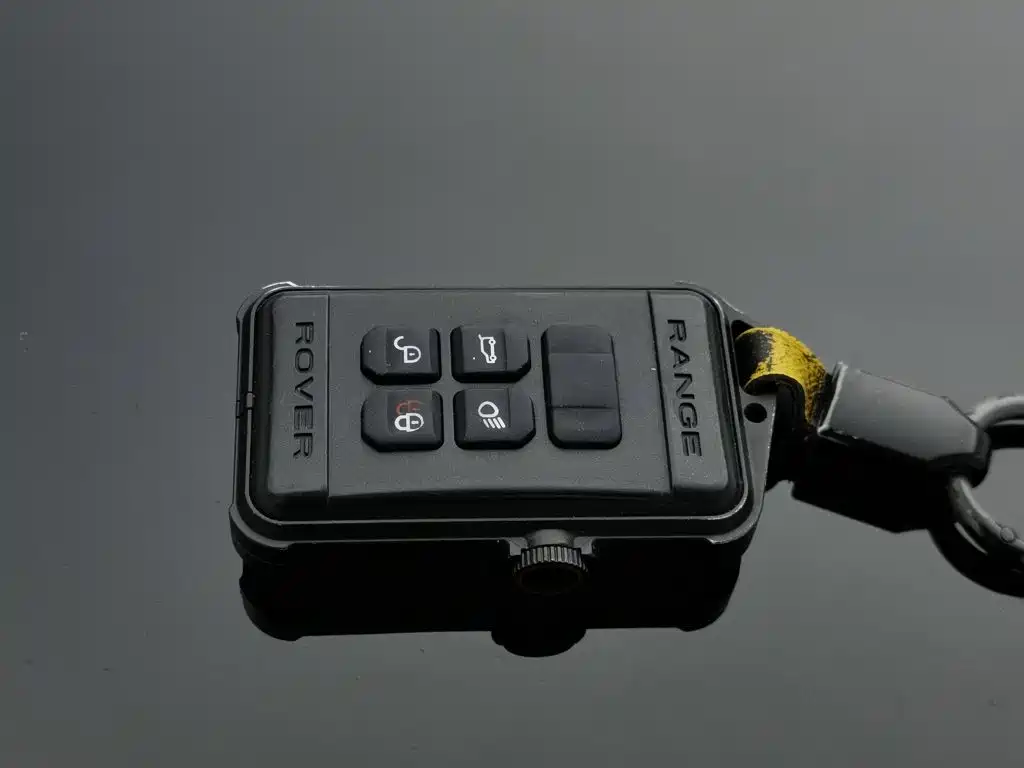 Фото 19 - Land Rover Discovery