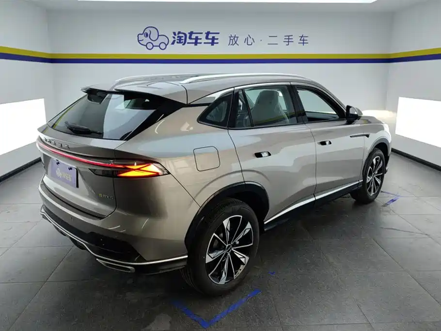 ROEWE RX5 NEW ENERGY