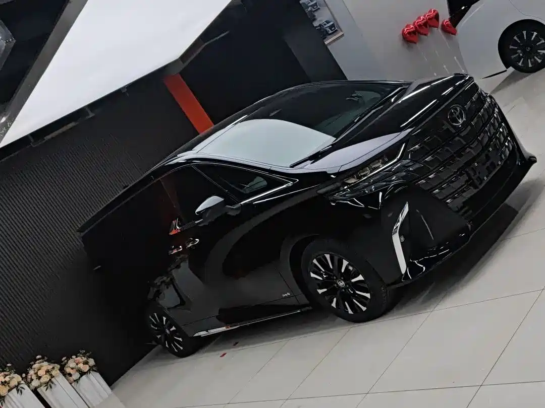 Toyota Alphard 2024 Hybrid 2.5L Ultimate Enjoyment Edition фото 7