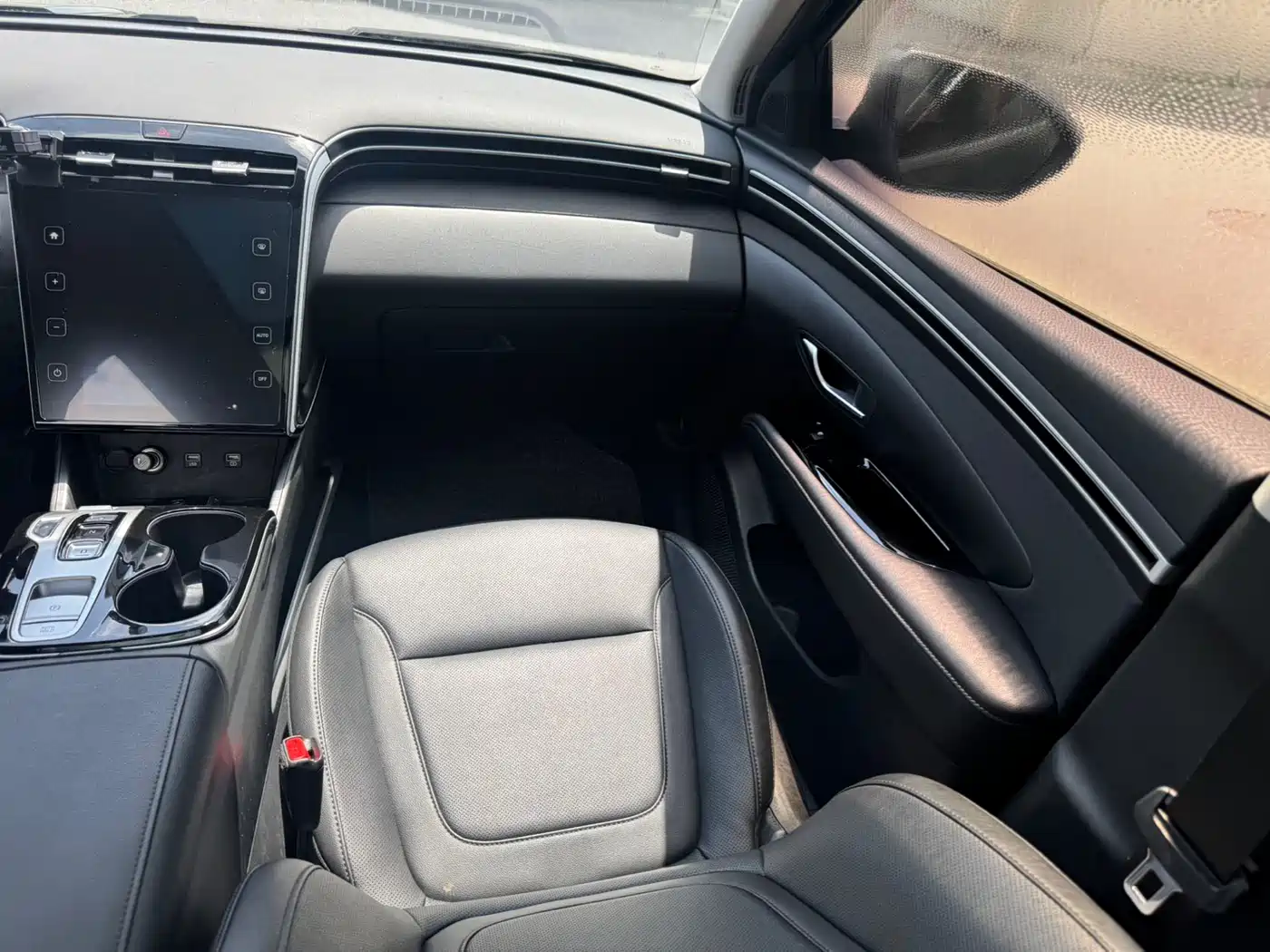 Hyundai Tucson 2023 Tucson L 1.5T Automatic 2WD LUX Premium Edition фото 14