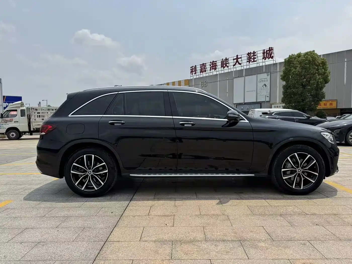 Mercedes-Benz GLC 2021 GLC 300 L 4MATIC Sporty фото 8