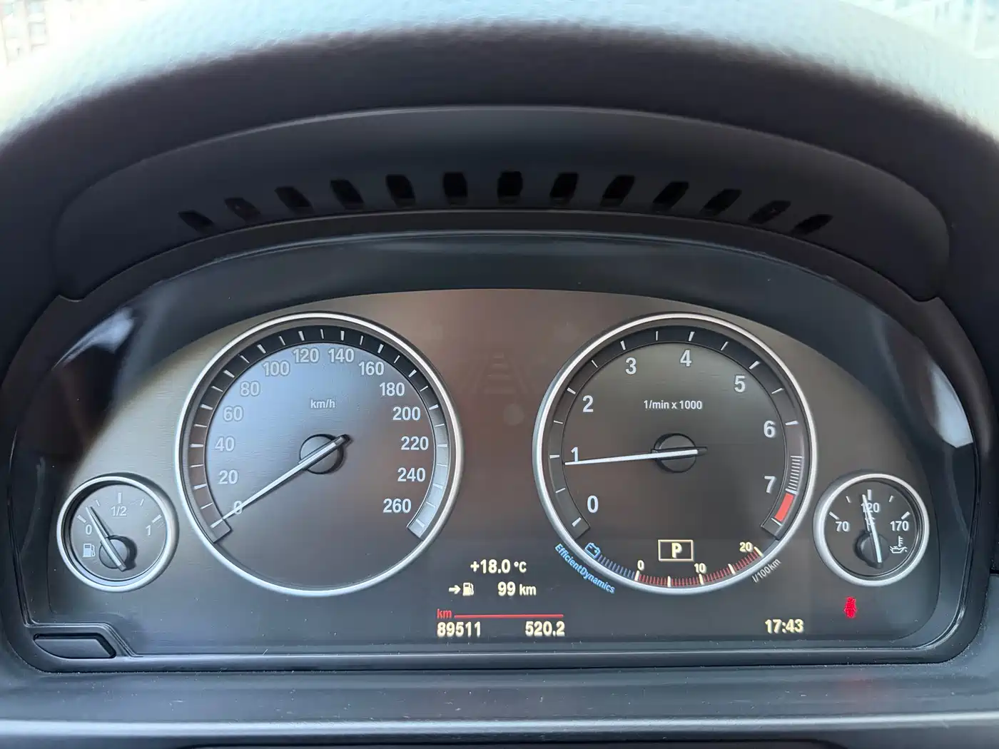 BMW 5 Series 2017 520Li Classic Edition фото 12