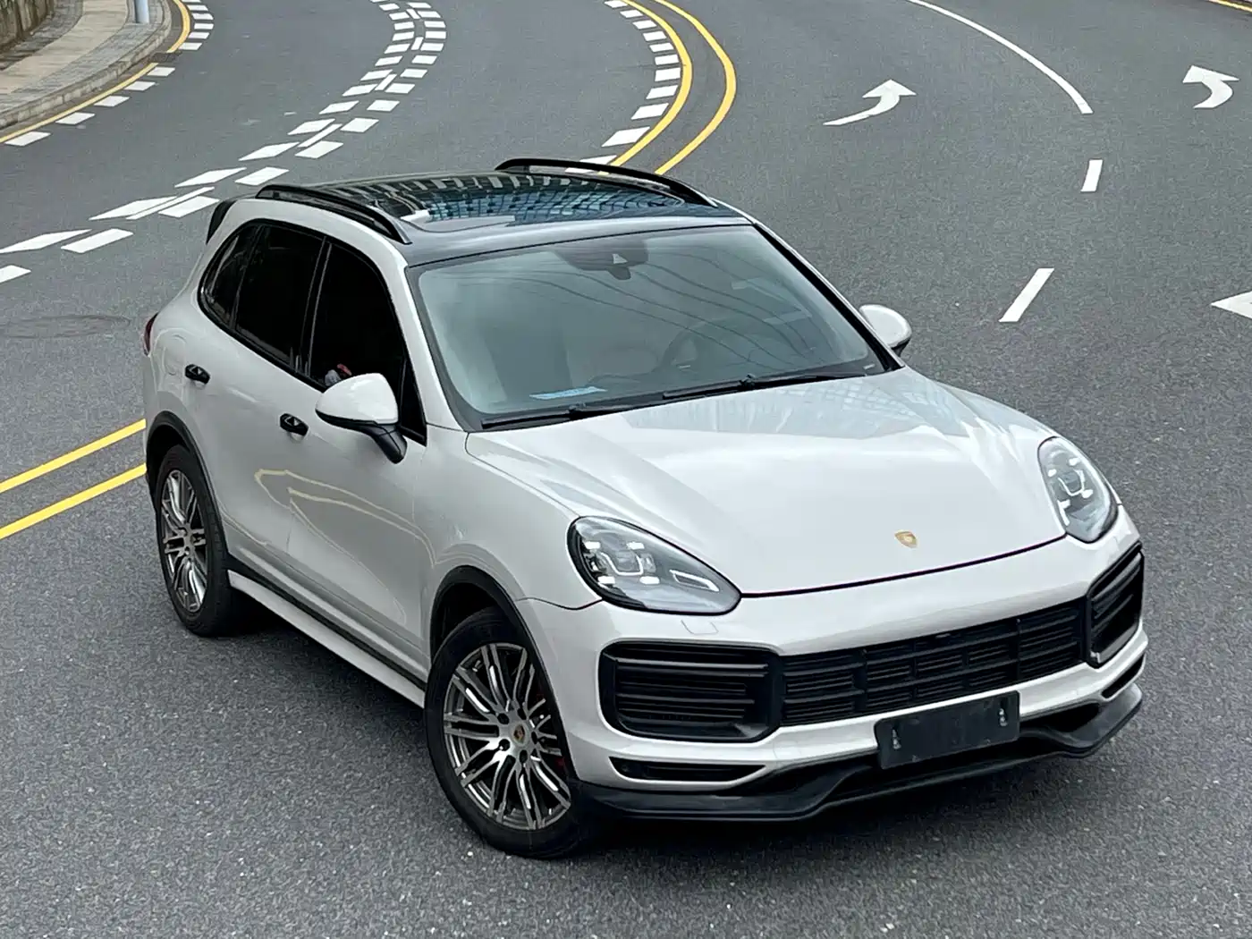 Porsche Cayenne 2015 Cayenne 3.0T фото 2