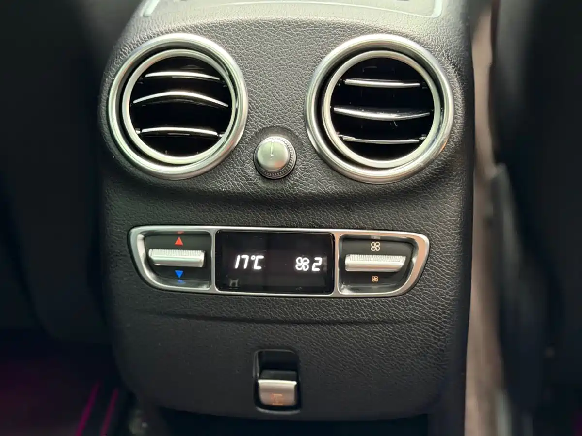 Mercedes-Benz GLC 2020 Facelift GLC 300 L 4MATIC Dynamic фото 14