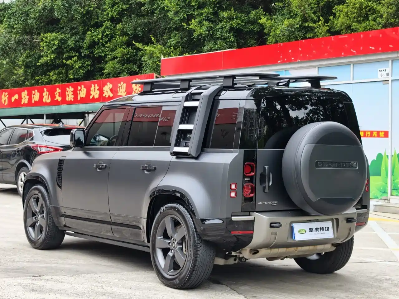Land Rover Defender 2023 Model 110 3.0T P400 X-DYNAMIC HSE фото 12