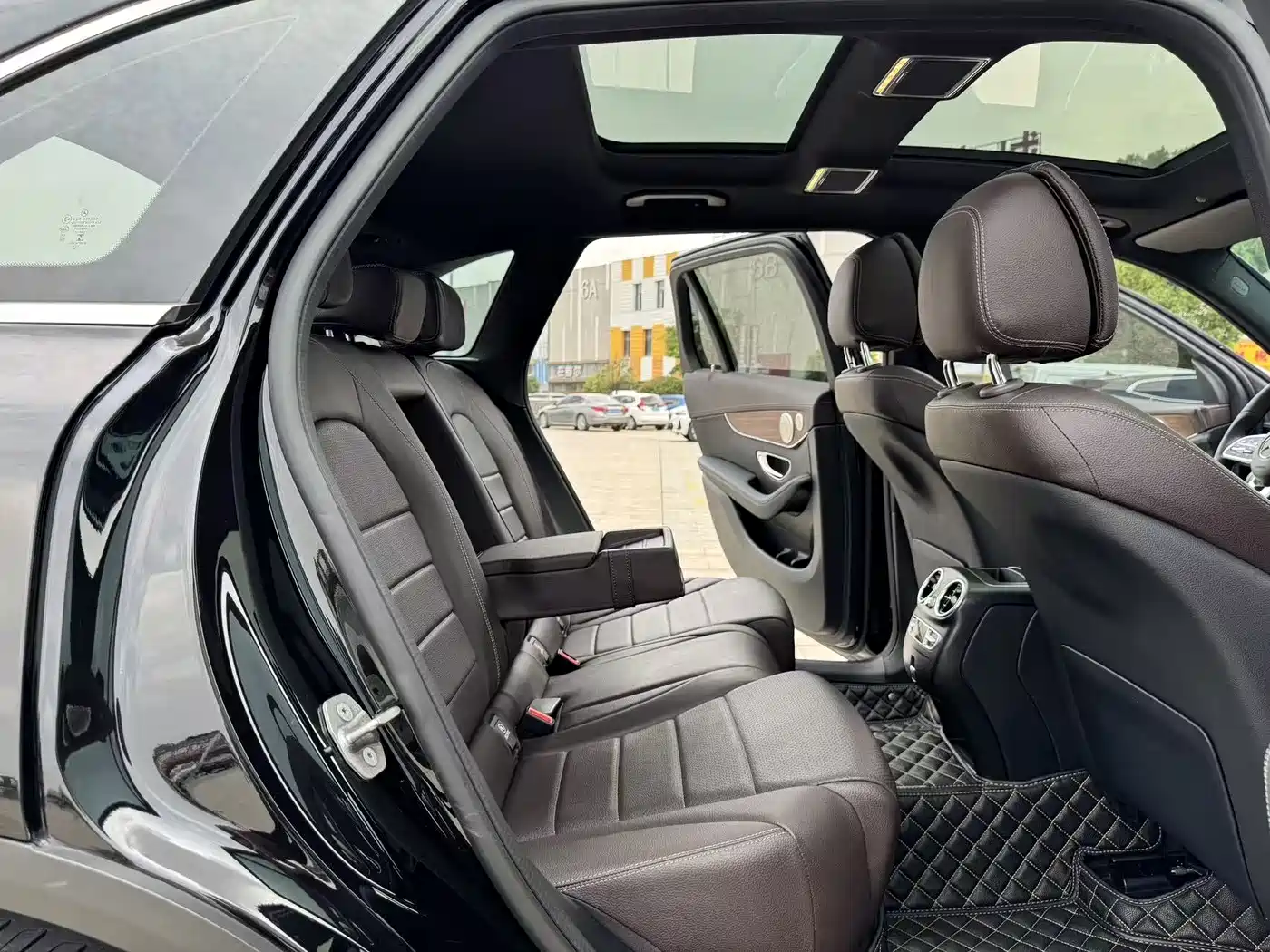 Mercedes-Benz GLC 2021 GLC 300 L 4MATIC Sporty фото 24