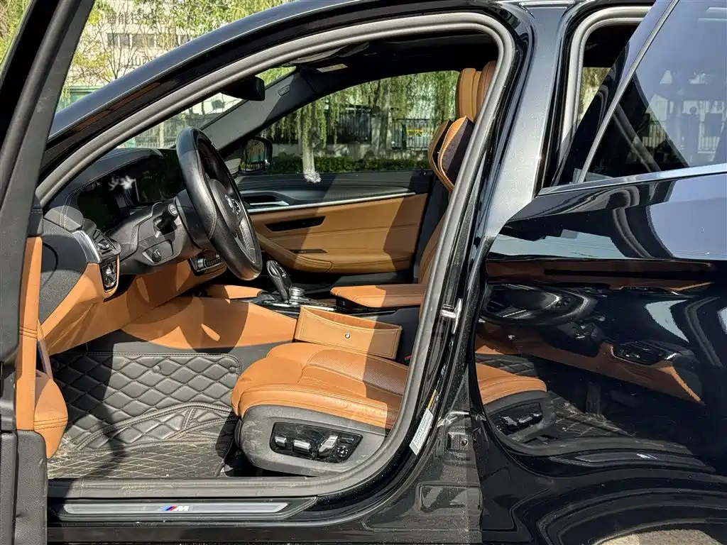 BMW 5 SERIES NEW ENERGY