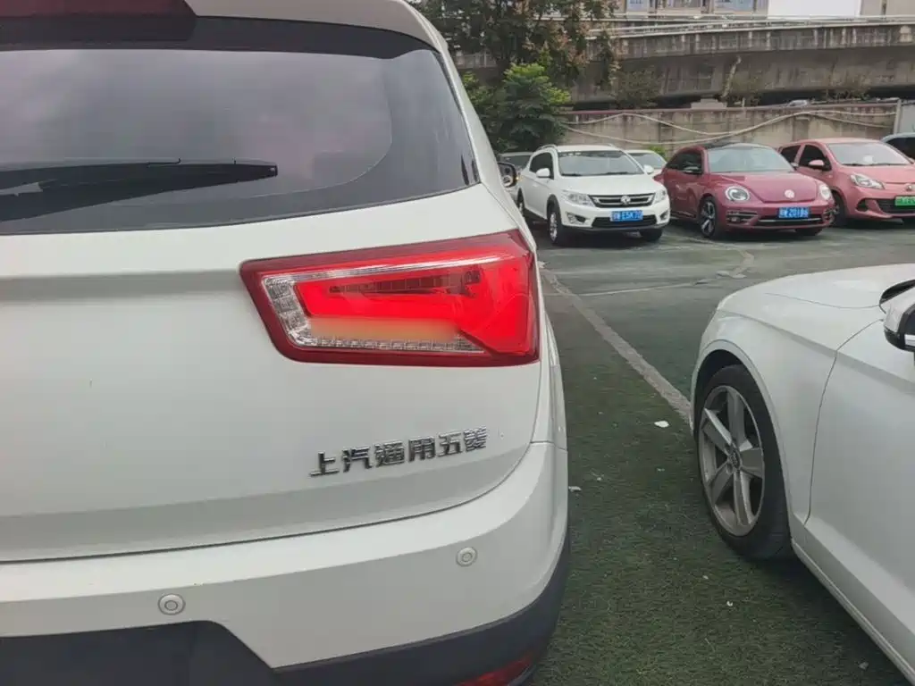 Baojun 560 2017 2016 1.8L iAMT Luxury