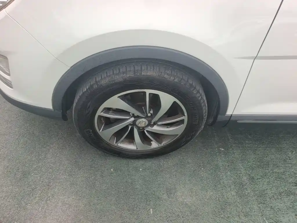Baojun 560 2017 2016 1.8L iAMT Luxury
