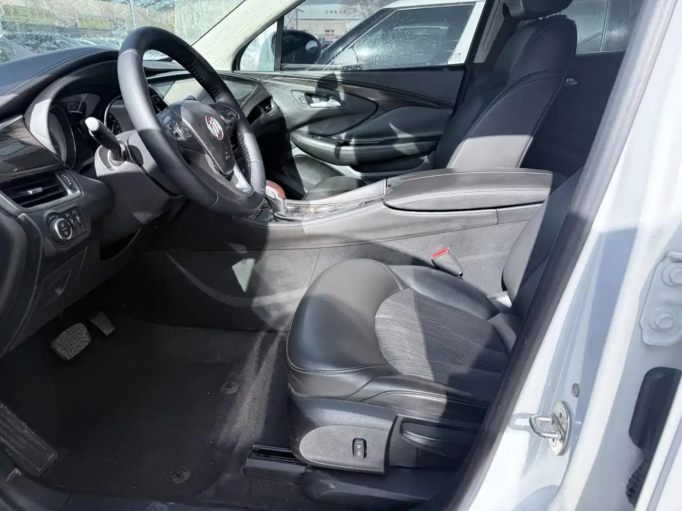 Buick Envision Plus 2018 20T 2WD Leading фото 8