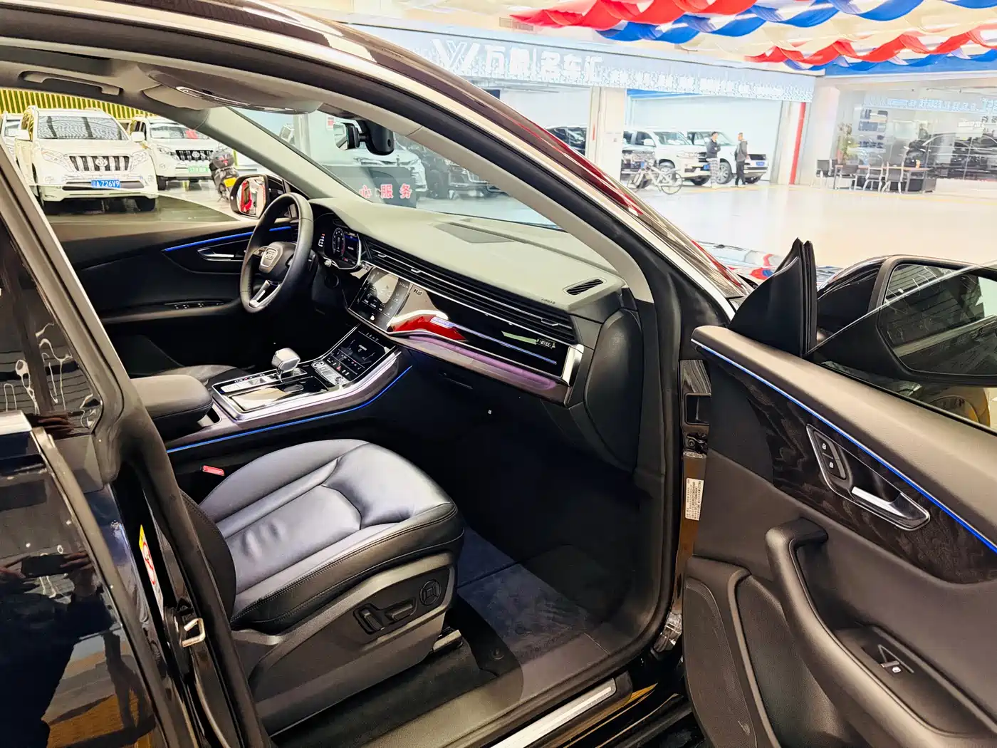 Audi Q8 2021 Model 45 TFSI Luxury Elegance фото 10
