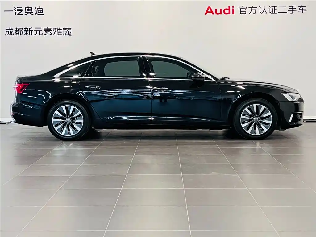 Фото 3 - Audi A6L