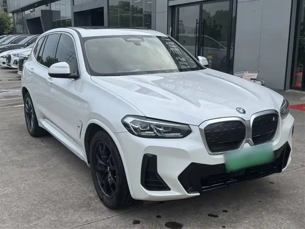 BMW iX3 2022 Facelift Leading Model фото 6