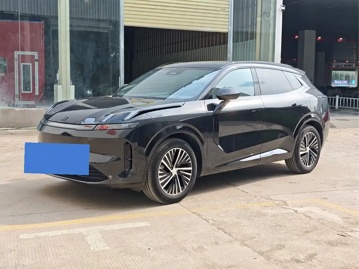 Lynk & Co 08 EM-P 2023 120km Long Range Pro