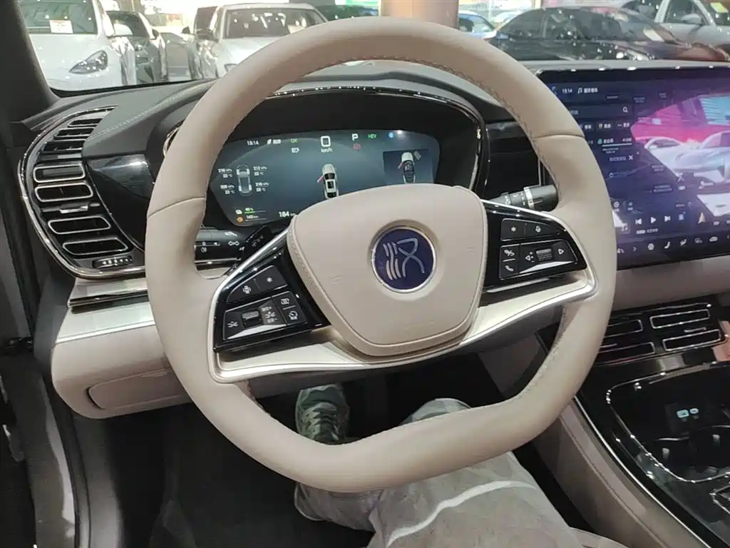 BYD HAN