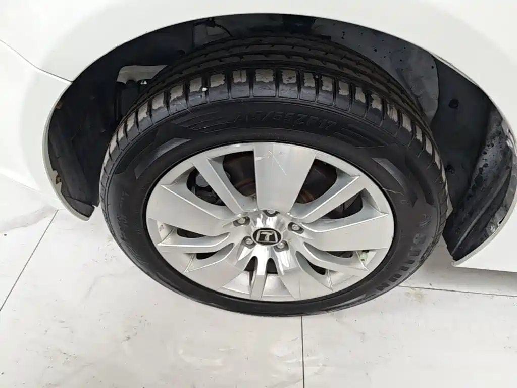 Luxgen Luxgen7 MPV 2016 2015 2.0T Luxury