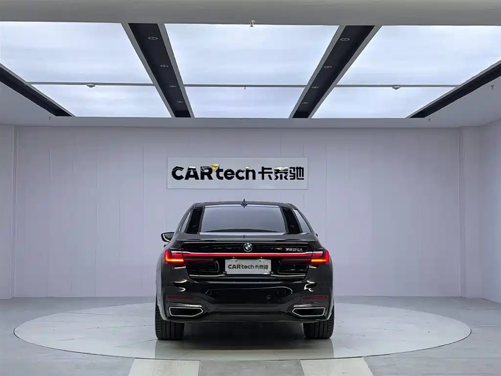 BMW 7 Series 2019 740Li Leading M Sport Package фото 4
