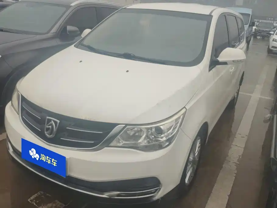 Baojun 730 2018 2016 Facelift 1.5L Manual Standard 7-seater China V