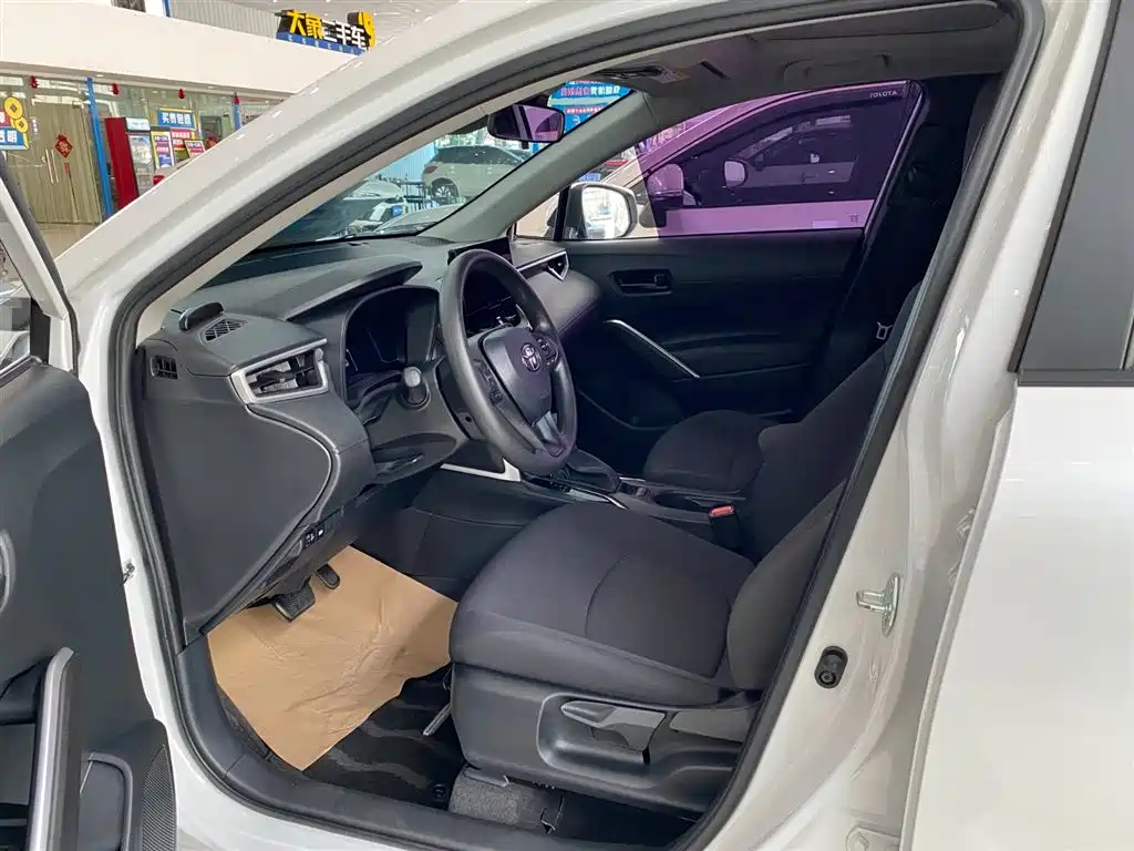 Toyota Corolla Cross 2023 2.0L Elite Edition фото 7
