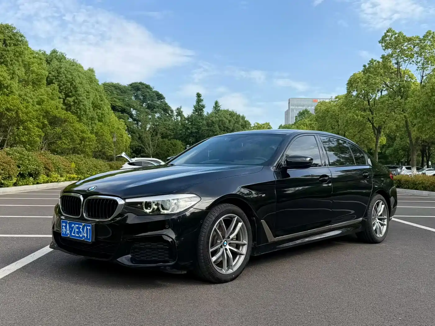 BMW 5 Series 2019 525Li M Sport Package