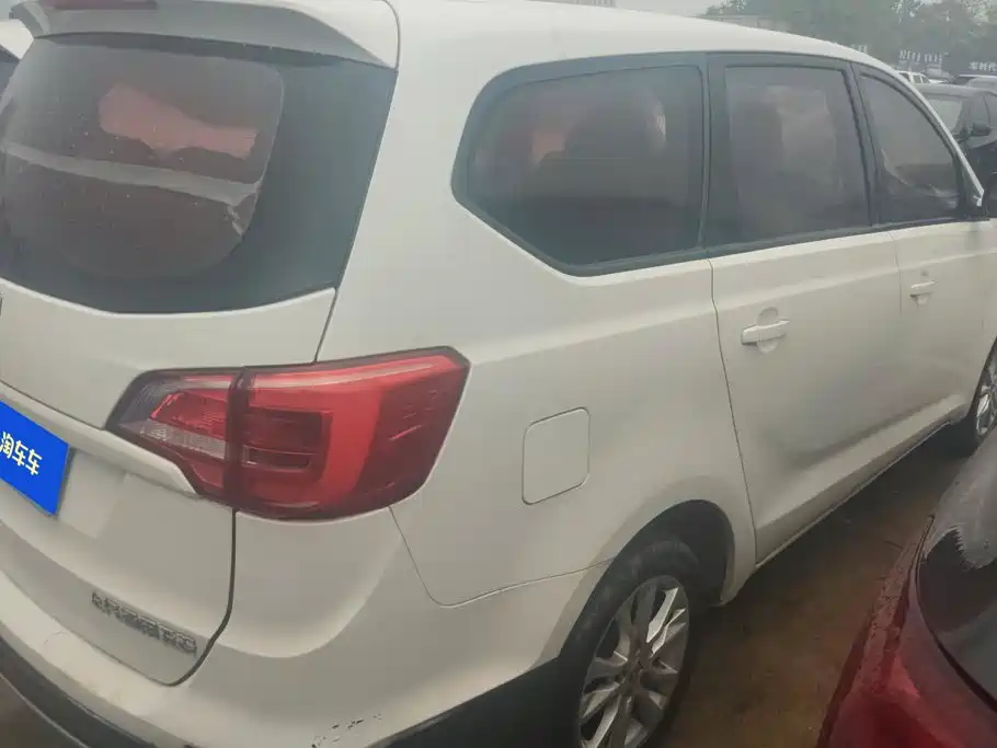 Baojun 730 2018 2016 Facelift 1.5L Manual Standard 7-seater China V
