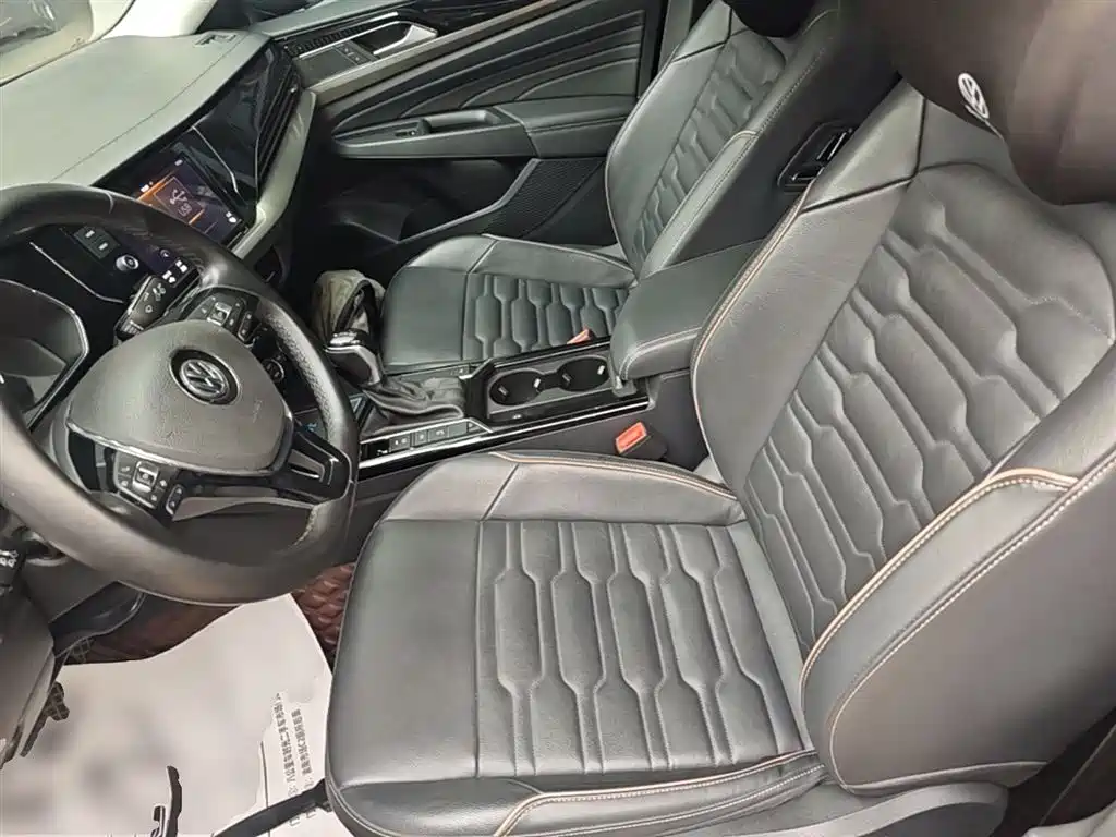 Volkswagen Passat 2019 330TSI Elite Version China VI фото 15