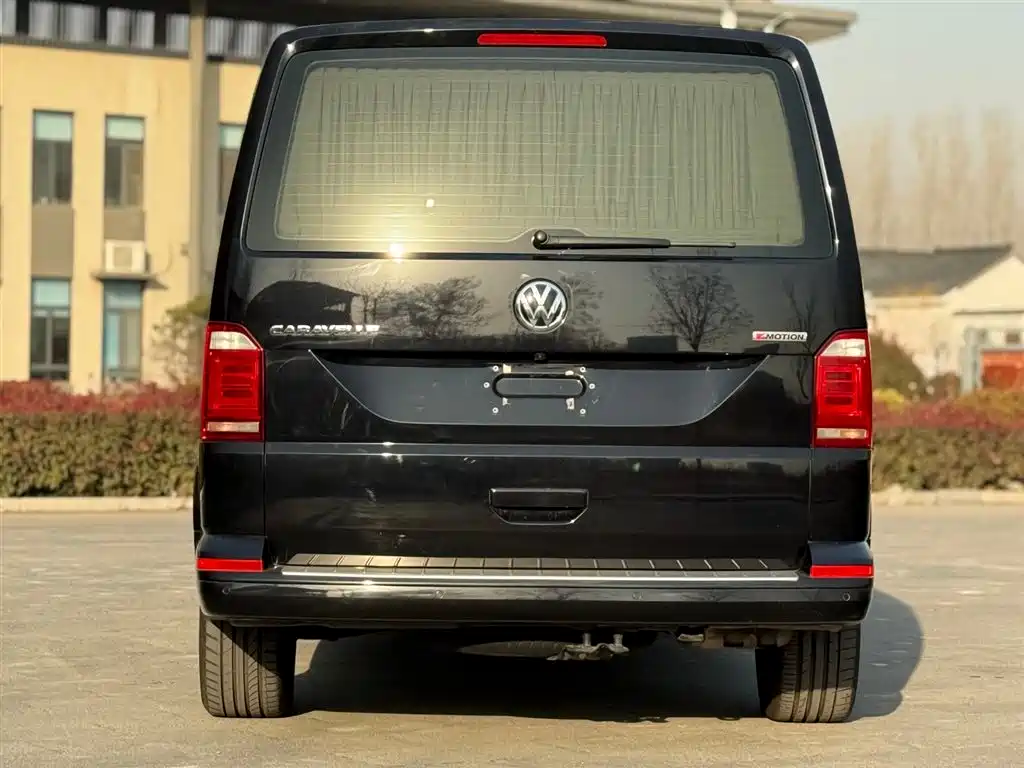 Volkswagen Caravelle 2019 2.0TSI 4WD Luxury 7-seater фото 6