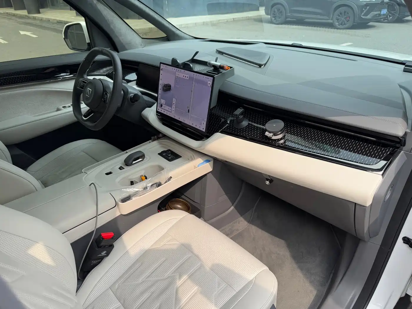 ZEEKR EXTREME KRYPTON 009