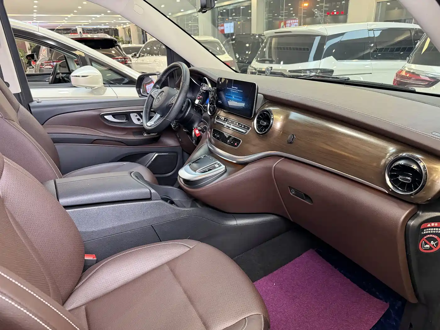 MERCEDES-BENZ V CLASS