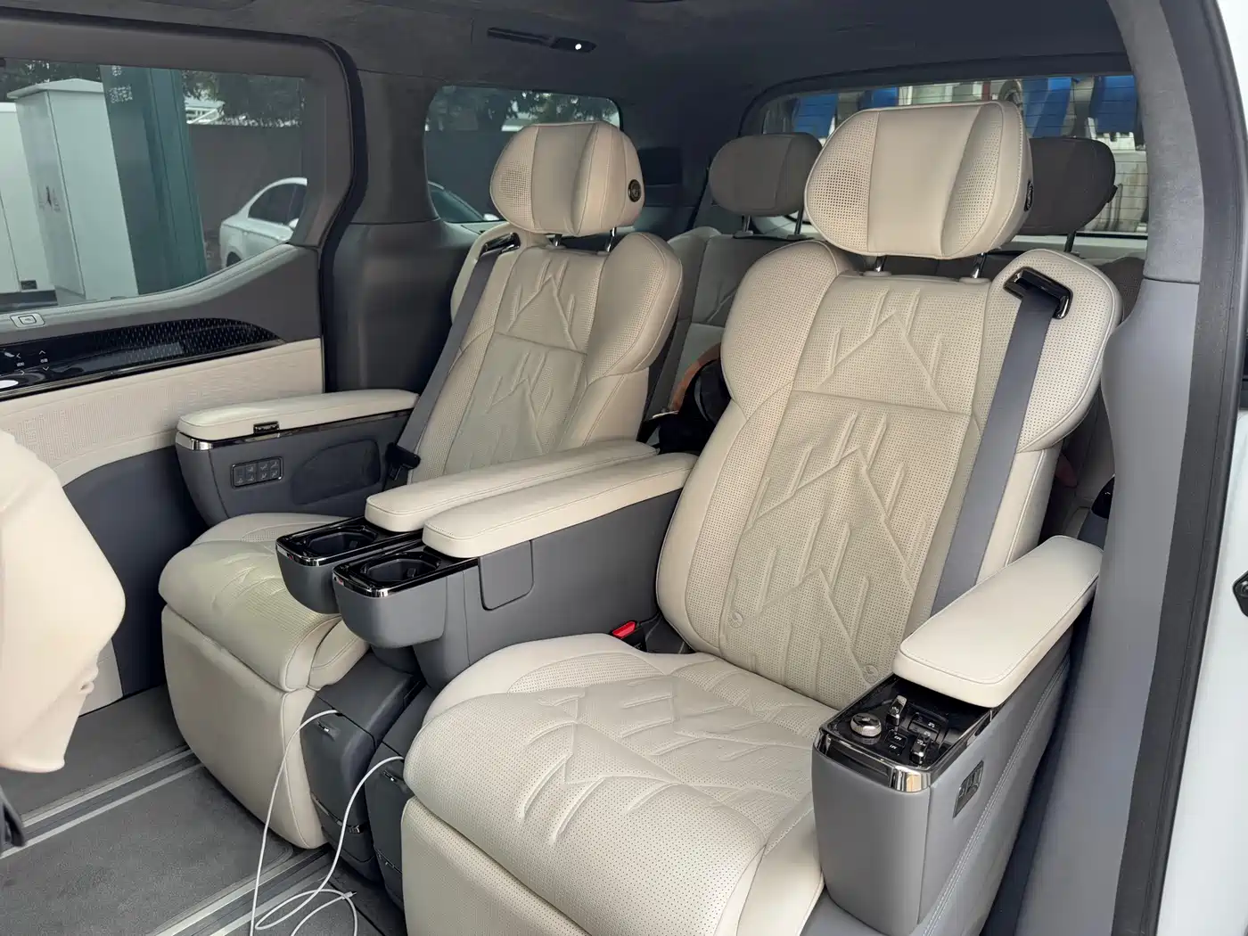 ZEEKR EXTREME KRYPTON 009