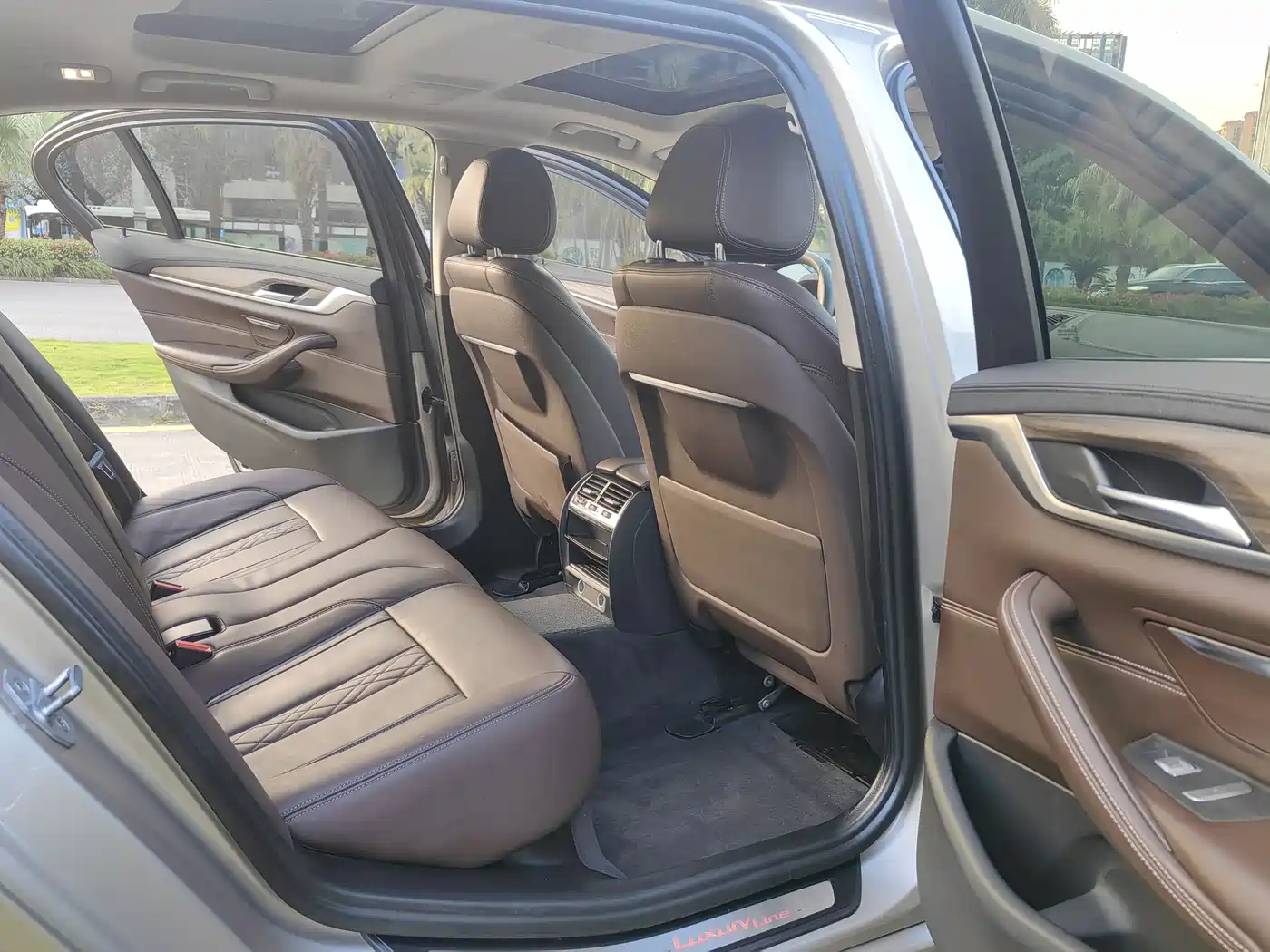 BMW 5 Series 2019 530Li Leading Luxury Package фото 8