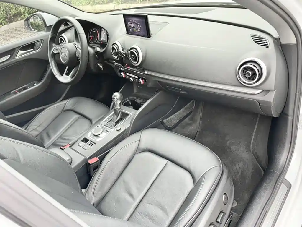 Фото 16 - Audi A3