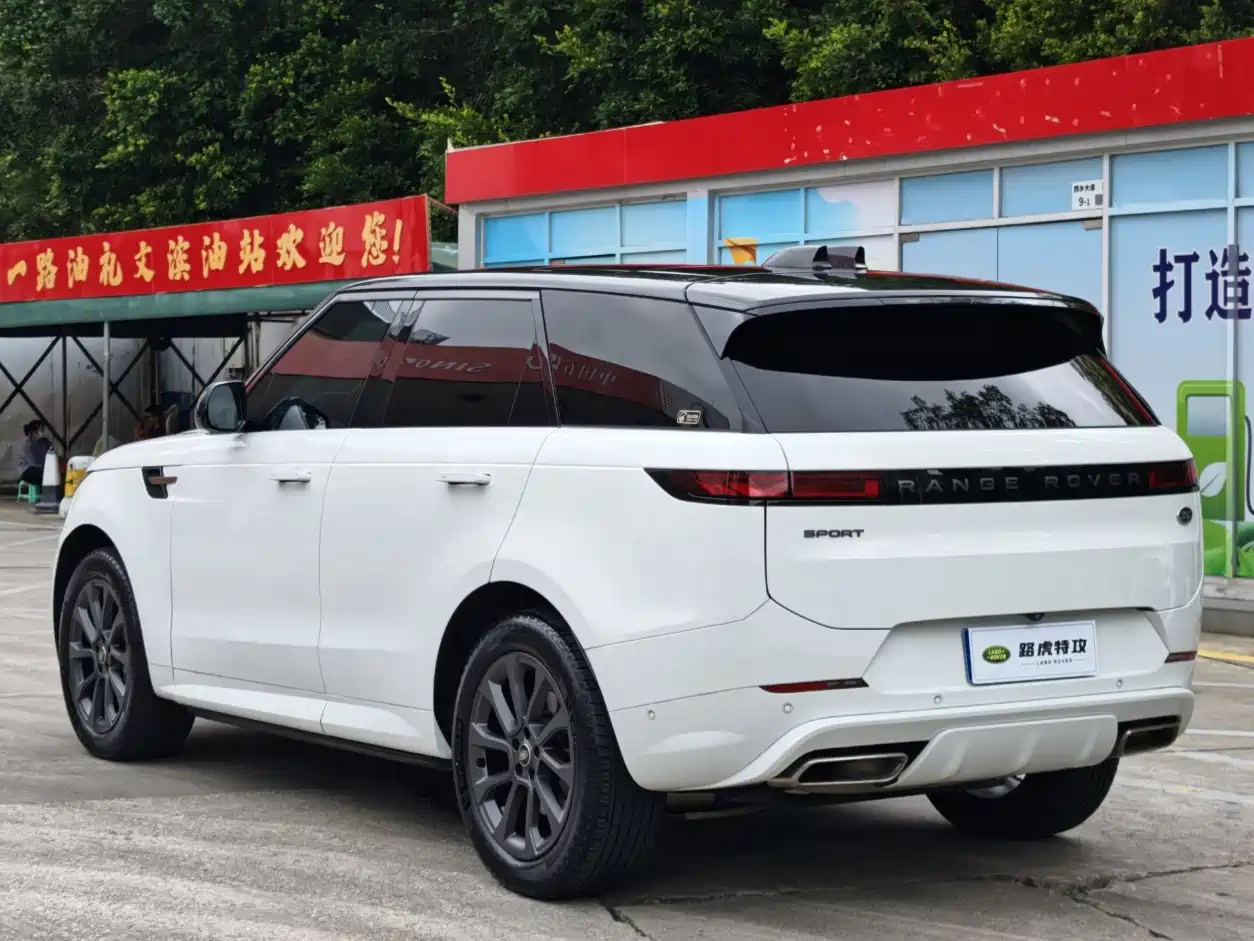 Land Rover Range Rover Sport 2023 400PS Dynamic SE фото 13
