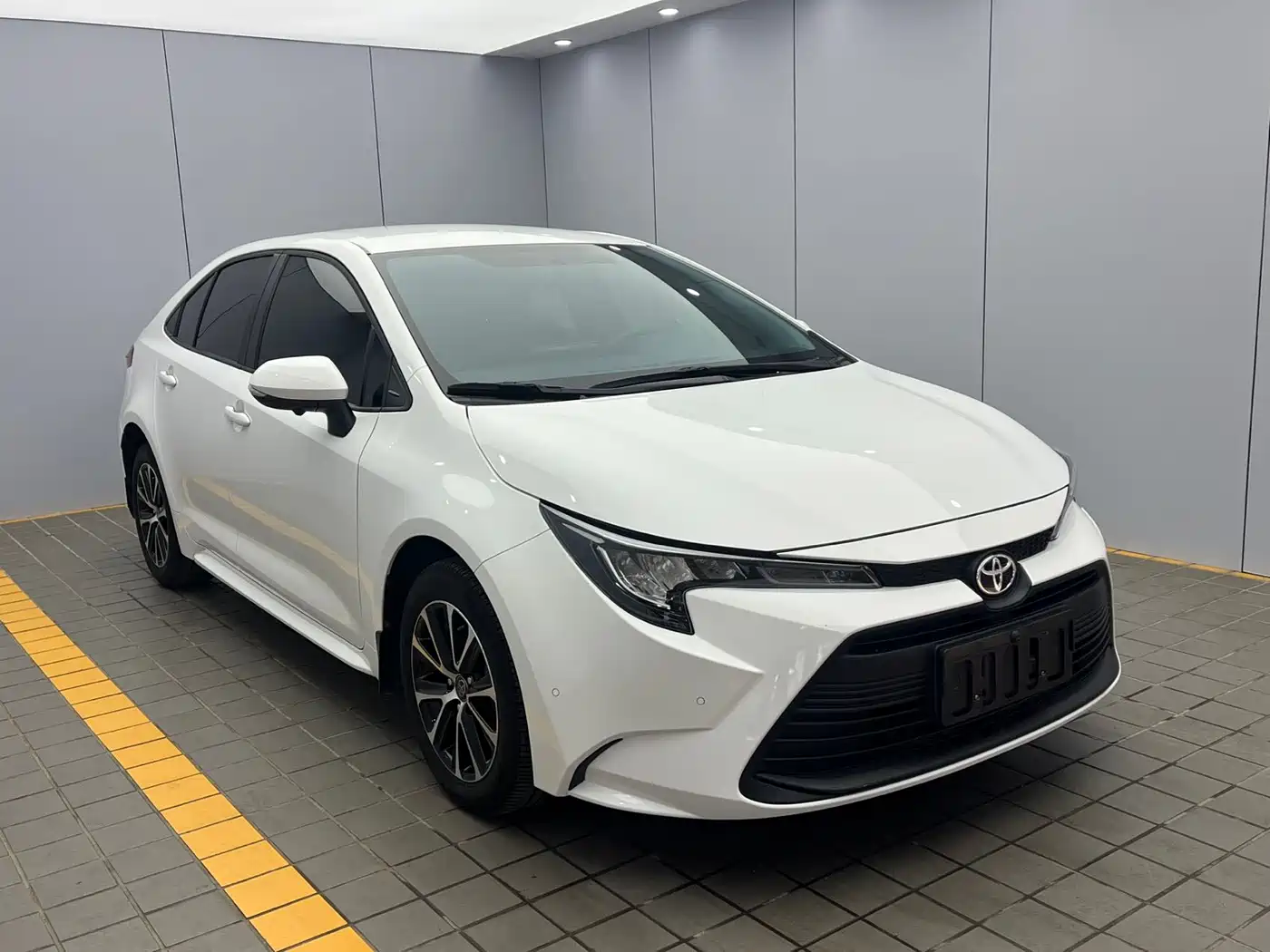 Toyota Levin 2023 TNGA 1.5L CVT Progressive фото 3