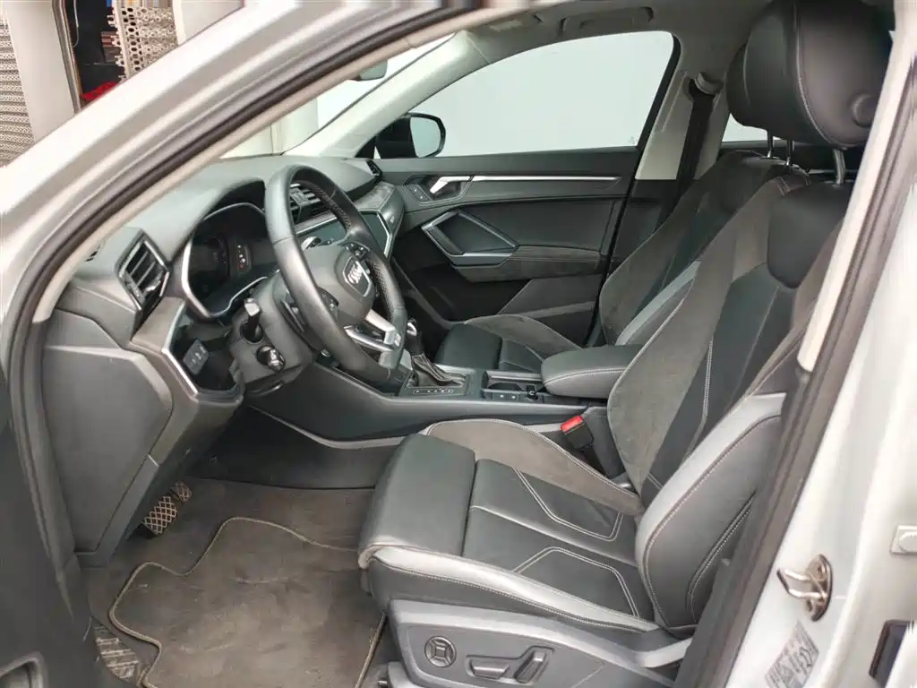 Audi Q3 Sportback 2022 40 TFSI Fashion фото 14