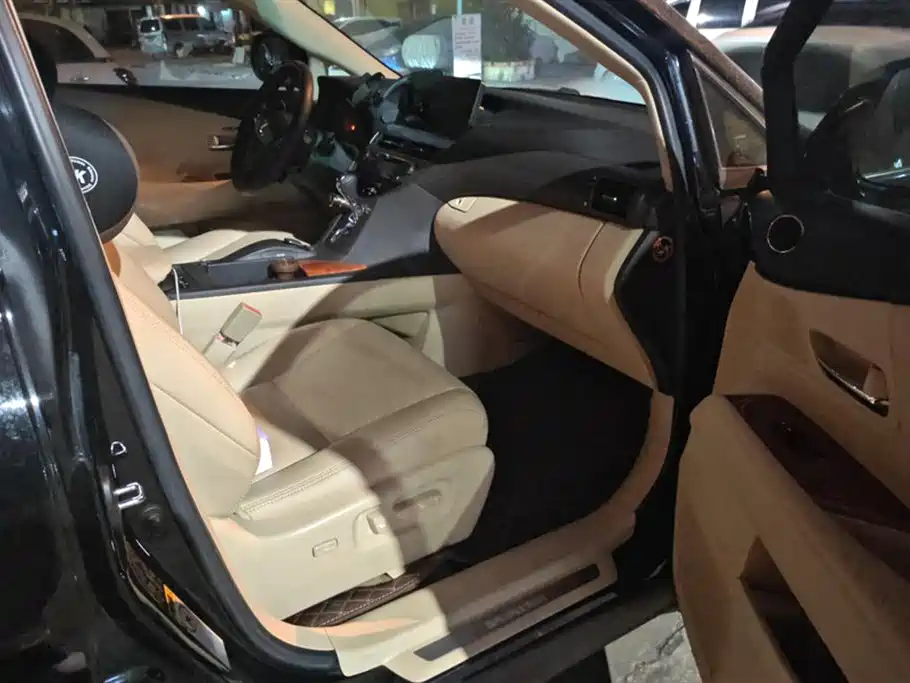 Lexus RX Classic 2009 Model 350 Luxury Edition фото 8