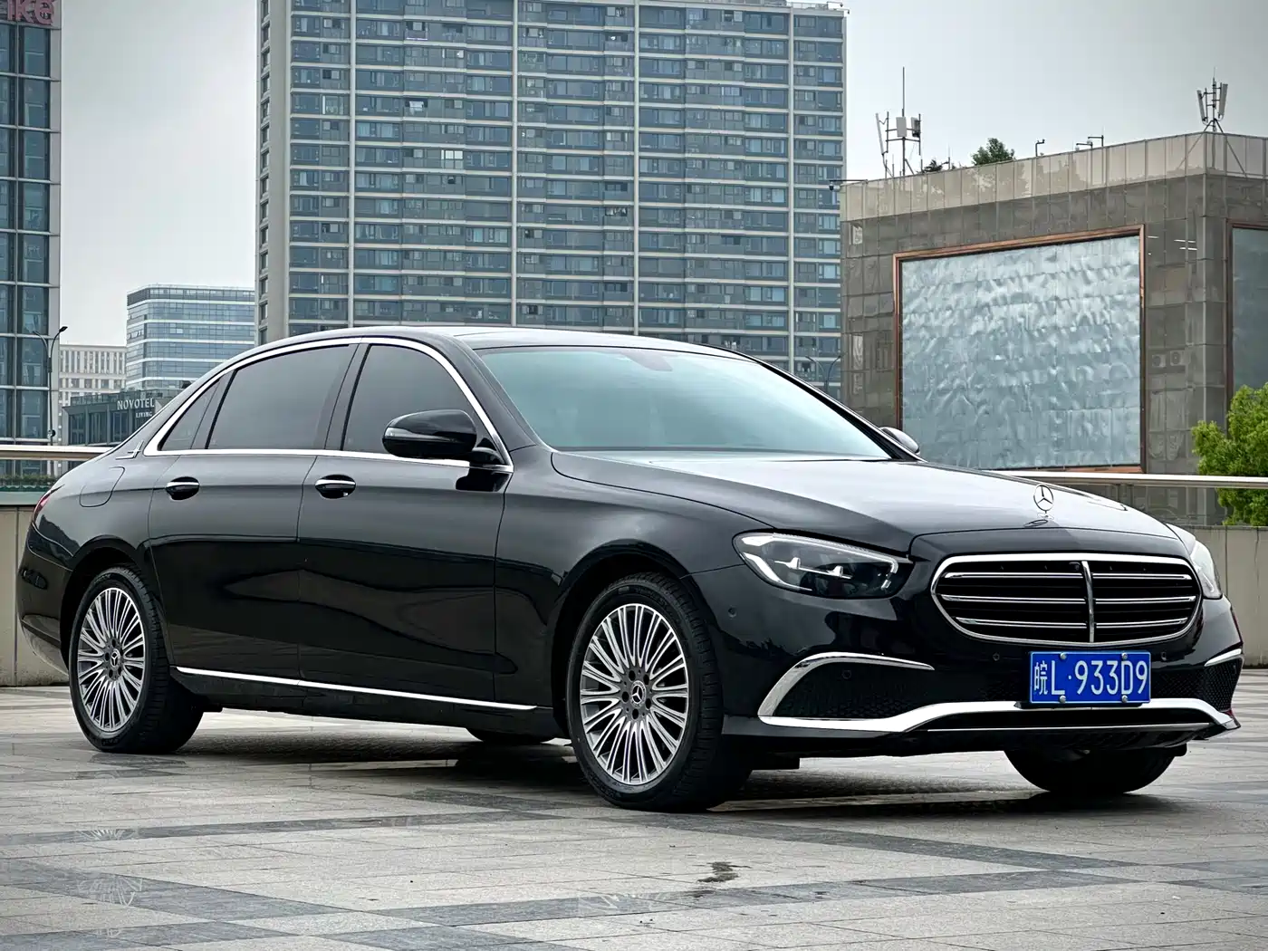  E CLASS