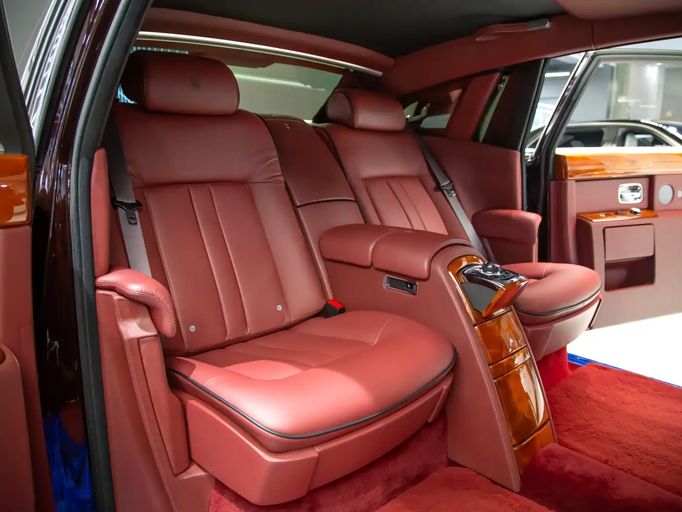 Rolls-Royce Phantom 2014 2013 6.7L Extended Wheelbase (EWB)
