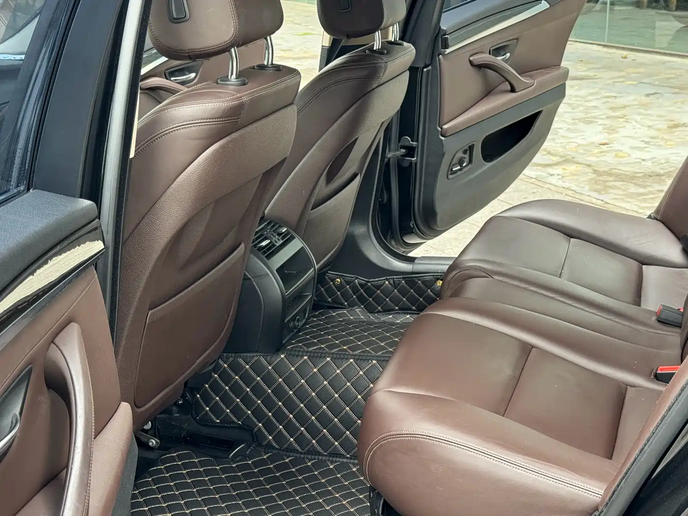 BMW 5 Series 2014 525Li Luxury Design Package фото 4