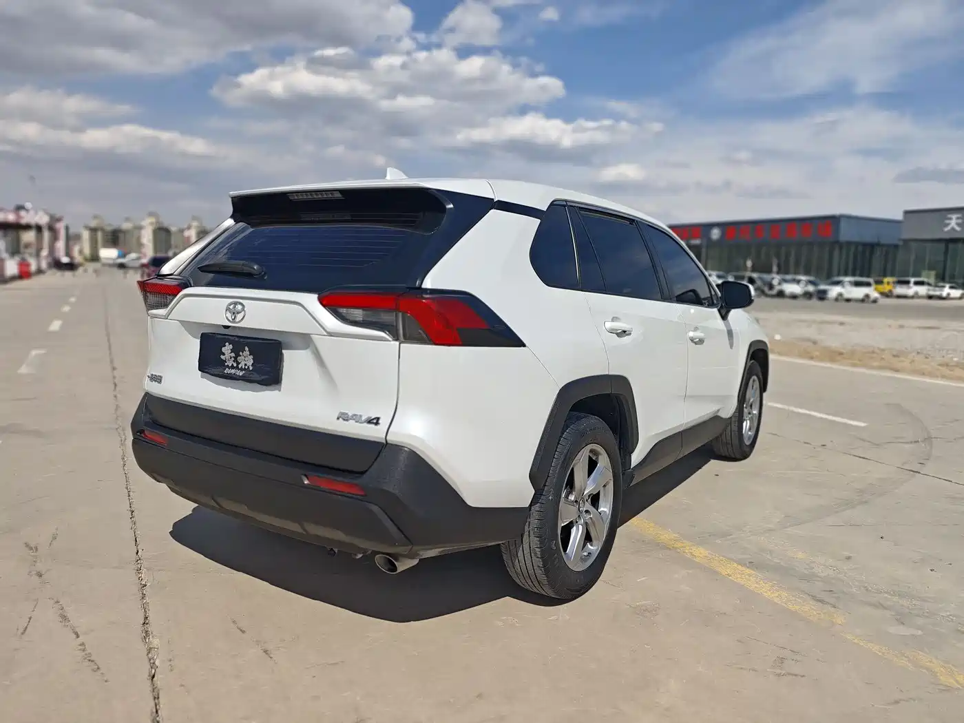 Toyota RAV4 Rongfang 2022 2.0L CVT 2WD Trend Edition фото 15