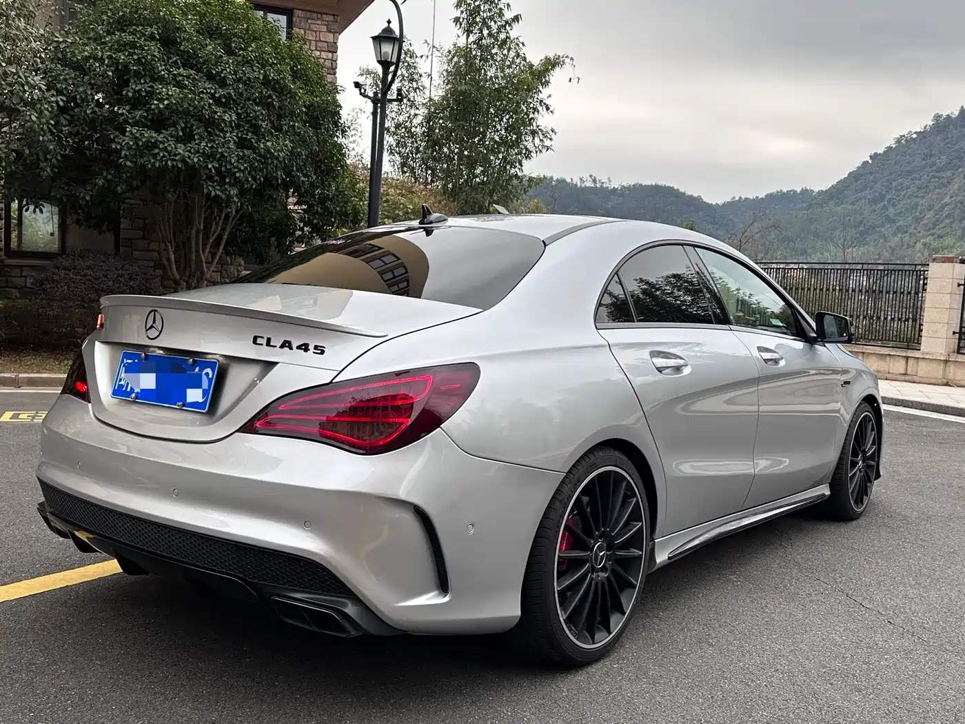 Mercedes-Benz CLA AMG 2016 AMG CLA 45 4MATIC фото 14