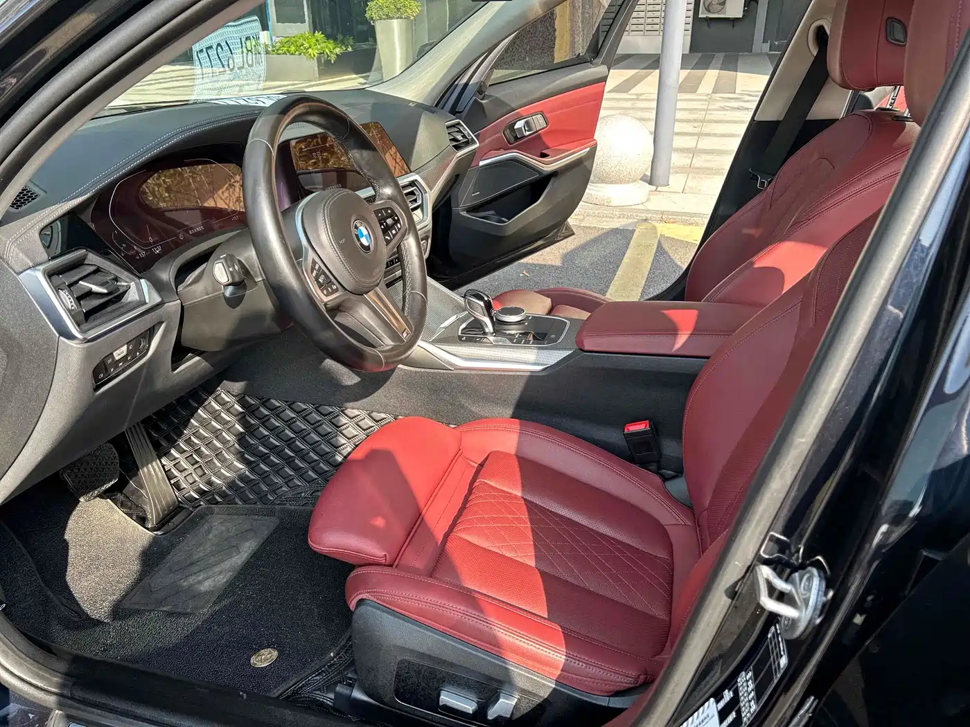 BMW 3 Series 2022 325Li M Sport Shadow Edition фото 4