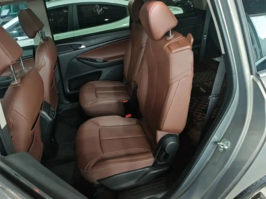 Buick GL6 2019 18T 6-seat Connected Luxury China VI фото 17