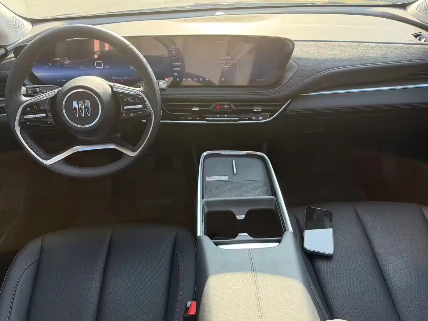 Buick LaCrosse 2025 Model 28T Platinum Edition фото 14