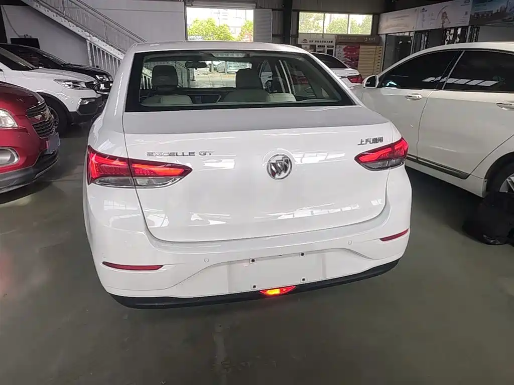 Buick Excelle 2021 Exemplar 1.5L Auto Elite фото 6