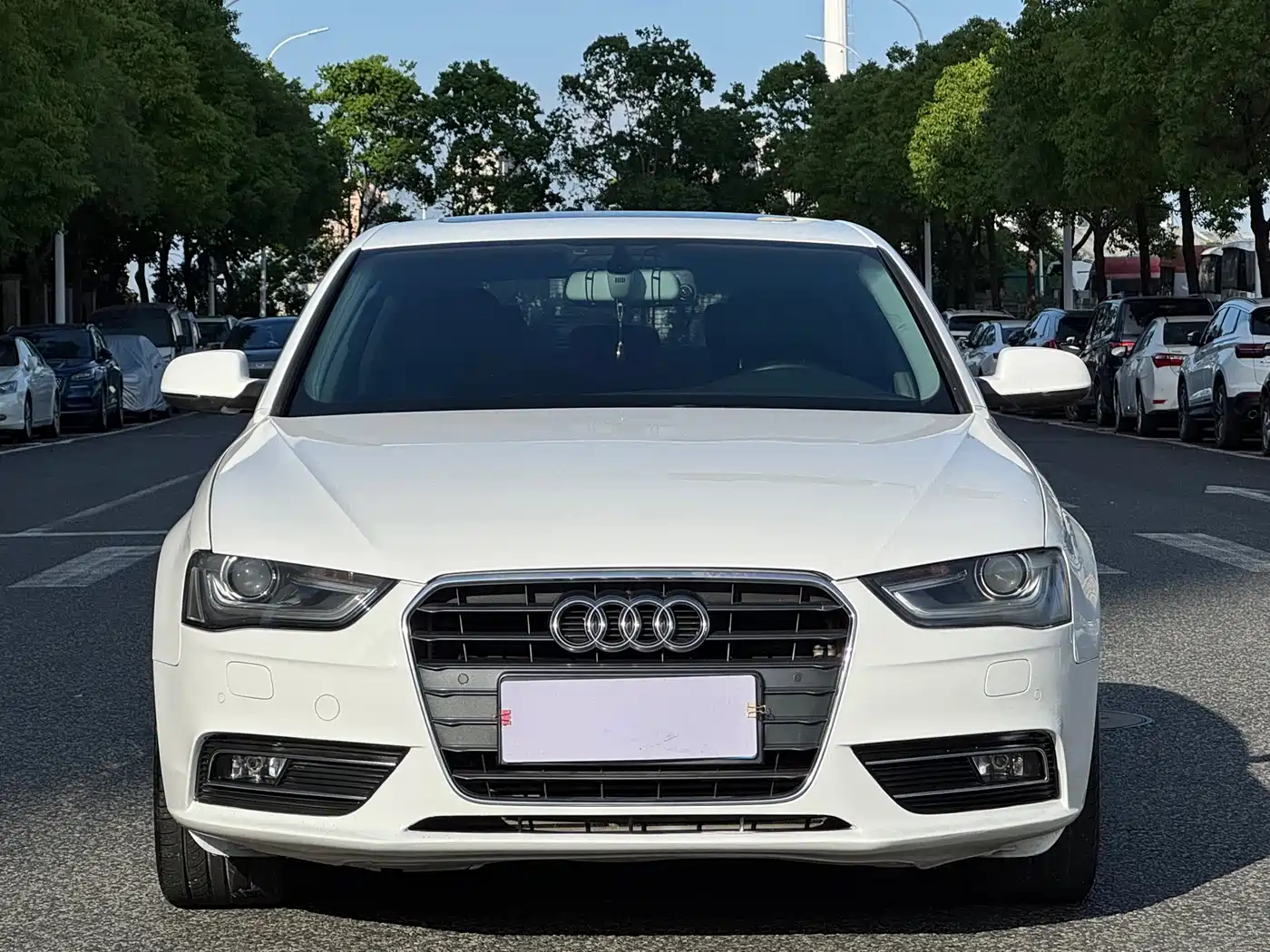 Audi A4L 2013 35 TFSI Automatic Standard фото 2