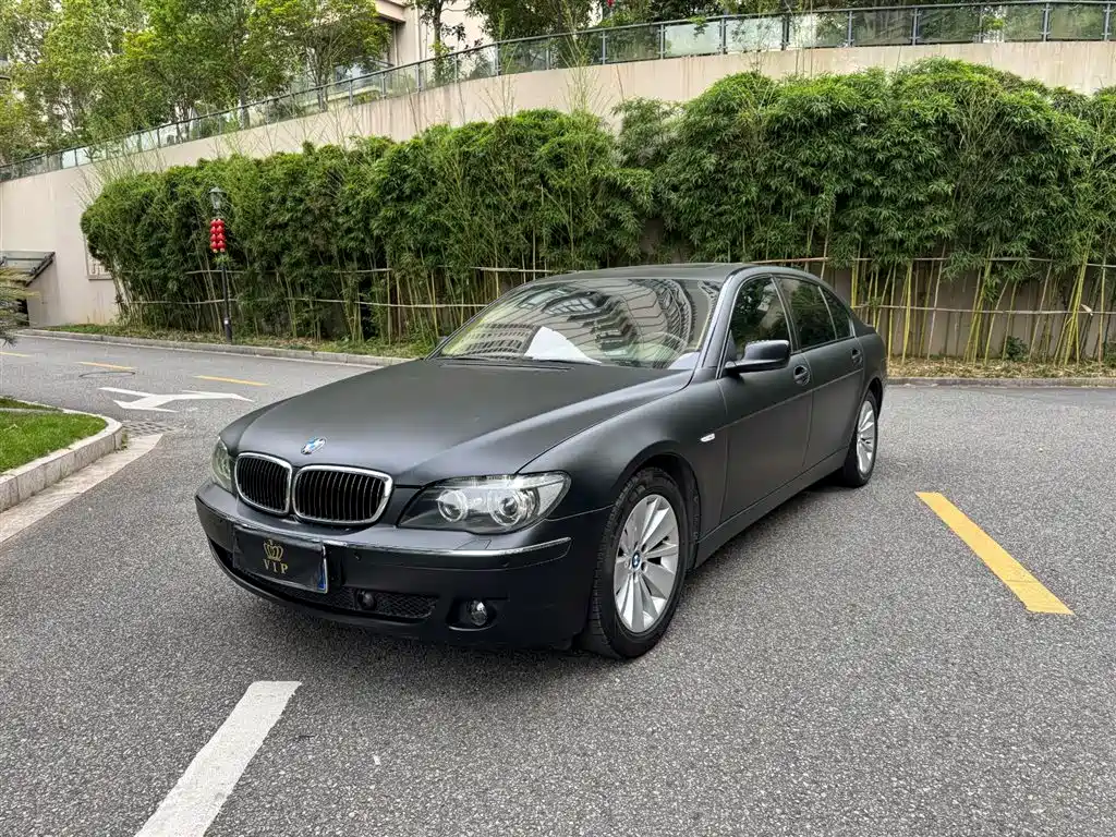 BMW 7 Series 2005 Model 740Li фото 2