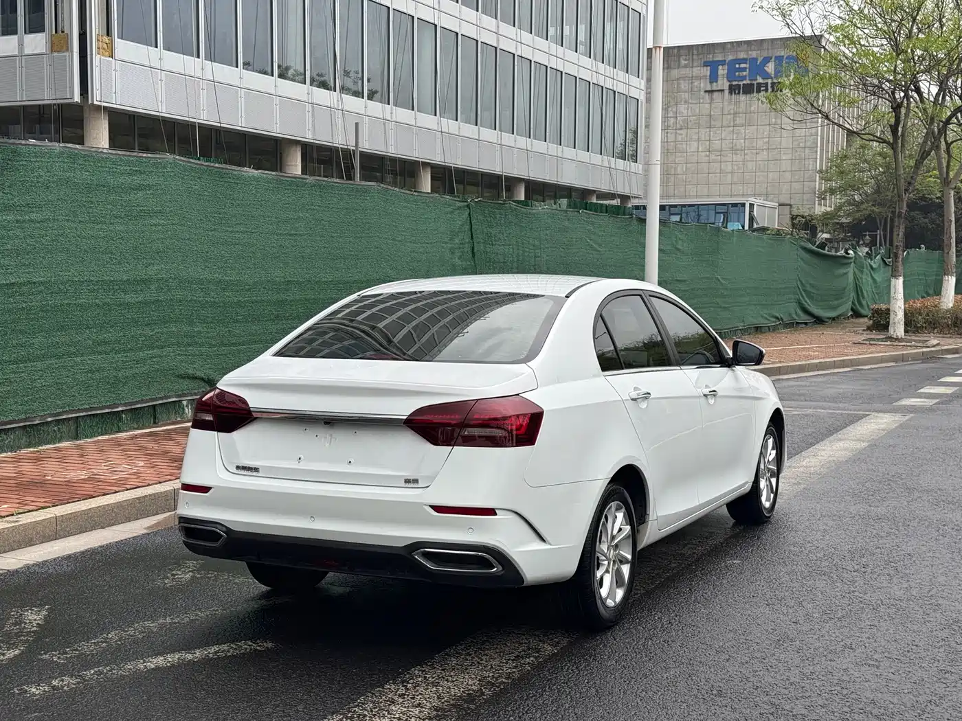 GEELY AUTOMOBILE EMGRAND