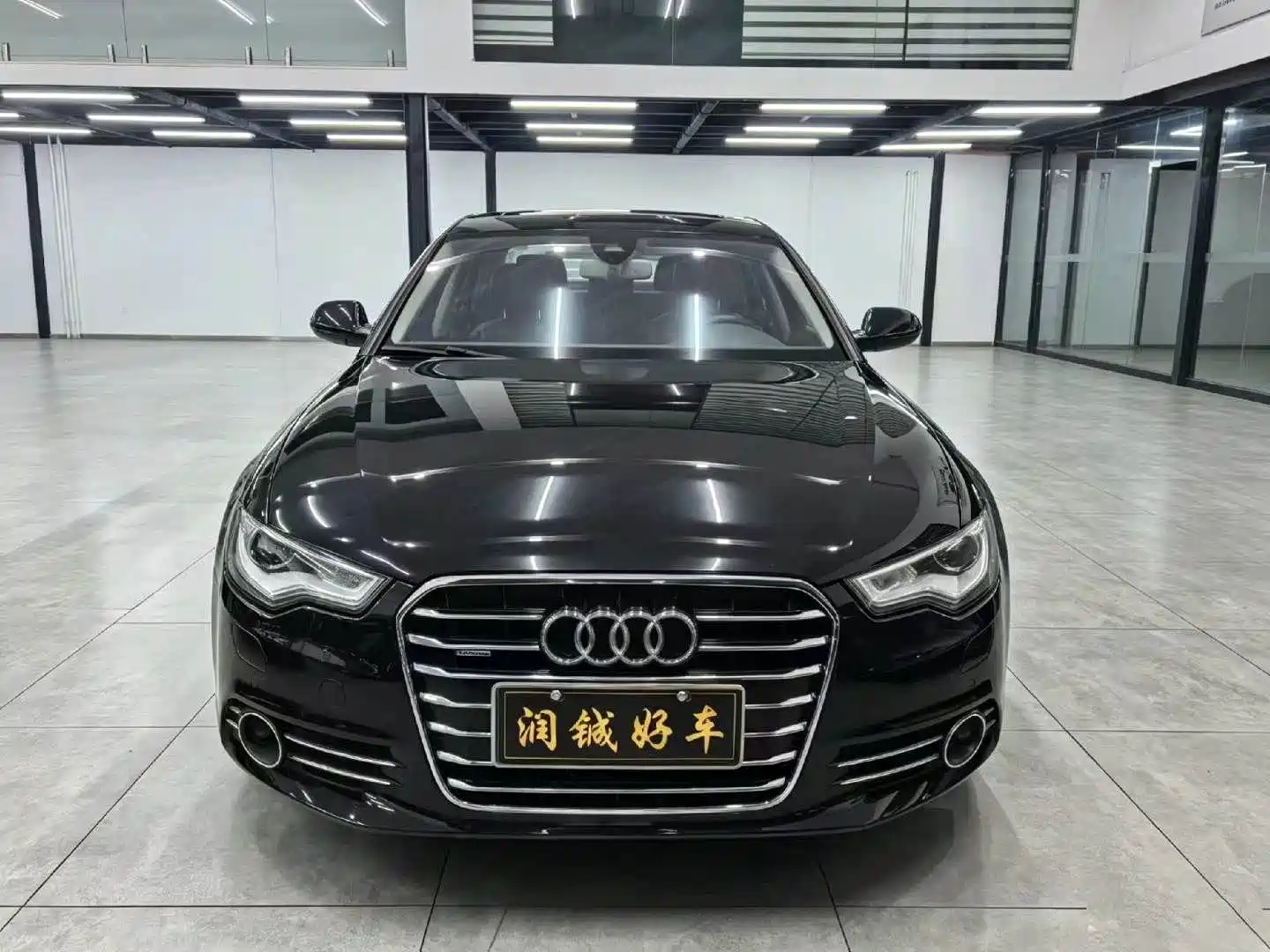 Photo 2 - Audi A6L